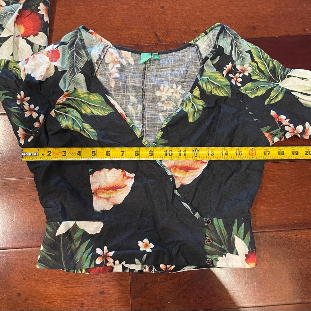 Farm Rio Blouse - Picture 7 of 7